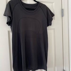 Lululemon Swiftly Tech Short Sleeve Shirt